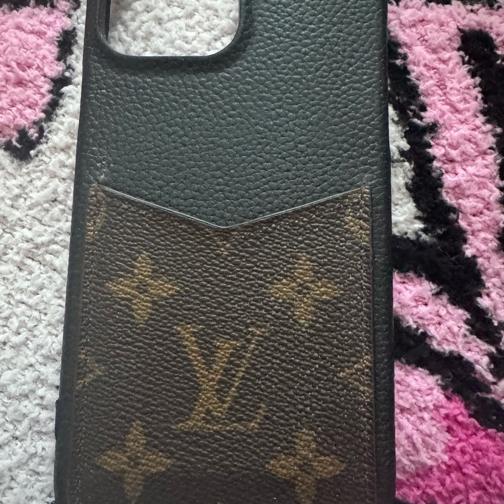Louis Vuitton IPhone 13 Pro Max case